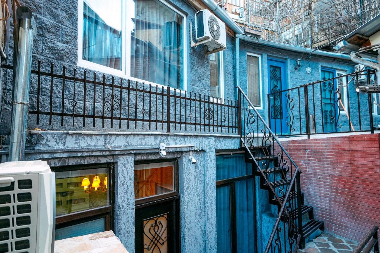Second House Rustaveli Apartment Tbilisi Ngoại thất bức ảnh