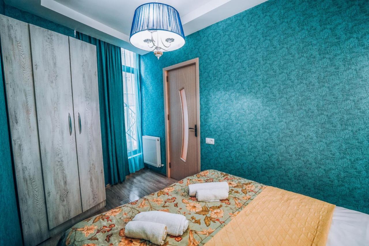 Second House Rustaveli Apartment Tbilisi Ngoại thất bức ảnh