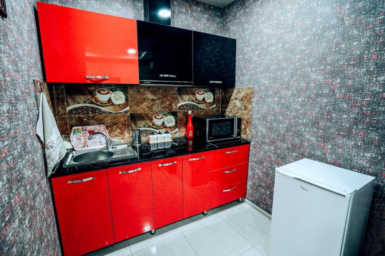 Second House Rustaveli Apartment Tbilisi Ngoại thất bức ảnh