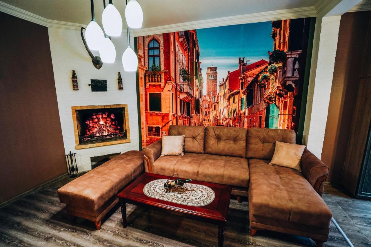 Second House Rustaveli Apartment Tbilisi Ngoại thất bức ảnh